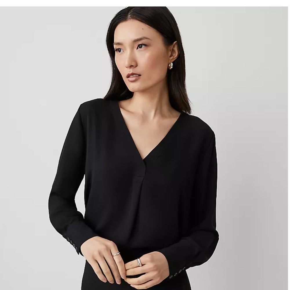 Ann Taylor NWT Mixed Media Pleat Front Top - Black